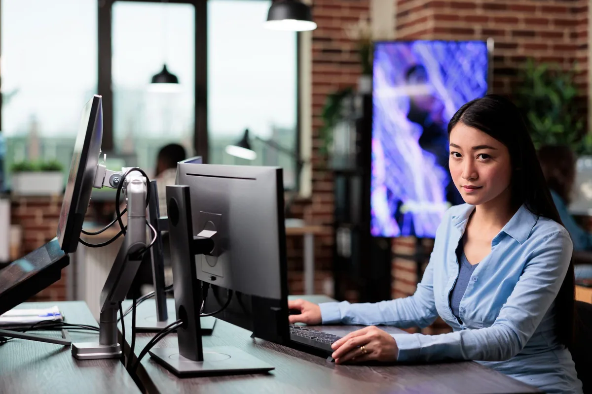 POS technician providing remote desktop support